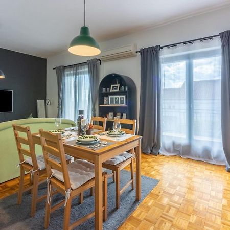 Apartment Suzy Драмал Екстериор снимка