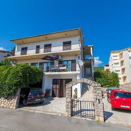 Apartment Suzy Драмал Екстериор снимка