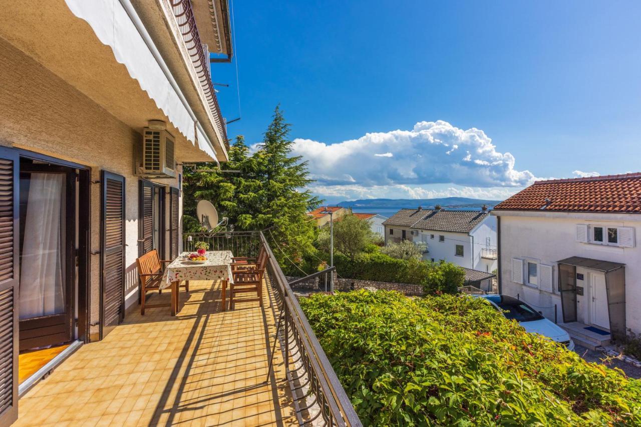 Apartment Suzy Драмал Екстериор снимка