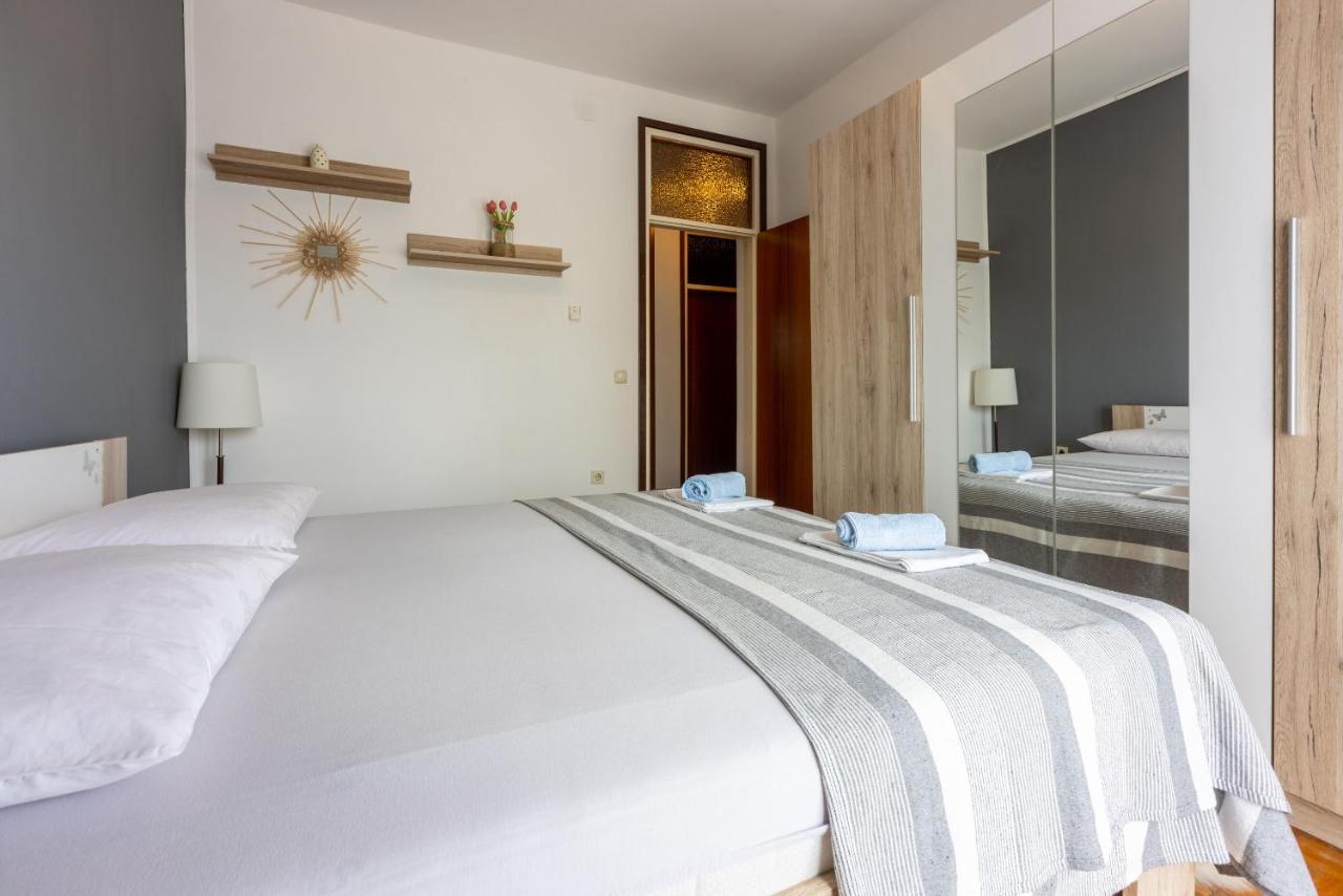 Apartment Suzy Драмал Екстериор снимка